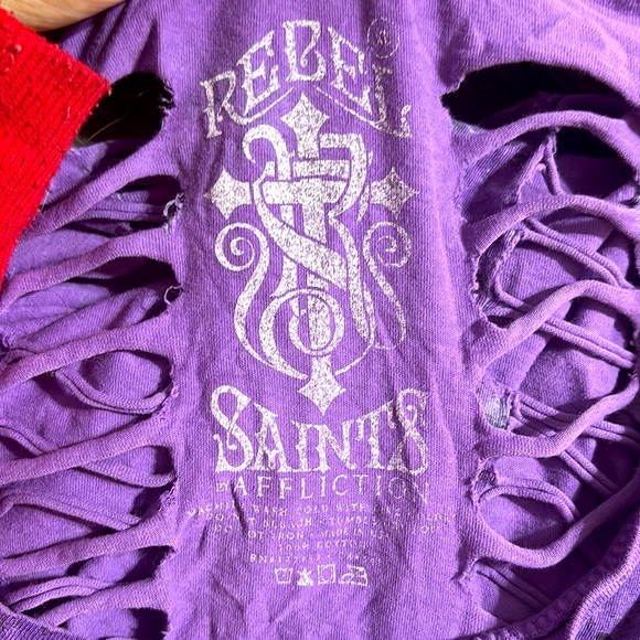 Rebel Saints Ripped Ribbed Tee - Picture 6 of 7
